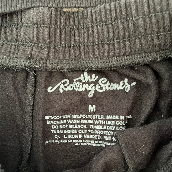 Rolling Stones Black Lounge Set - Picture 3 of 9